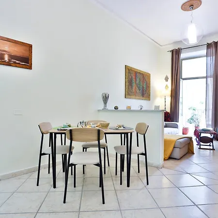 Apartmán Guesthost - Max's Maison Per Spaccanapoli Neapol