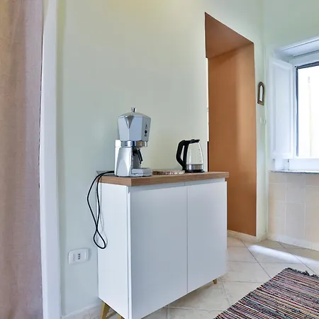 Apartament Guesthost - Max's Maison Per Spaccanapoli